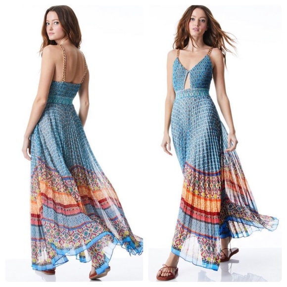 ALICE + OLIVIA Gloria Chain Strap Pleated Maxi Dress - Picture 7 of 10